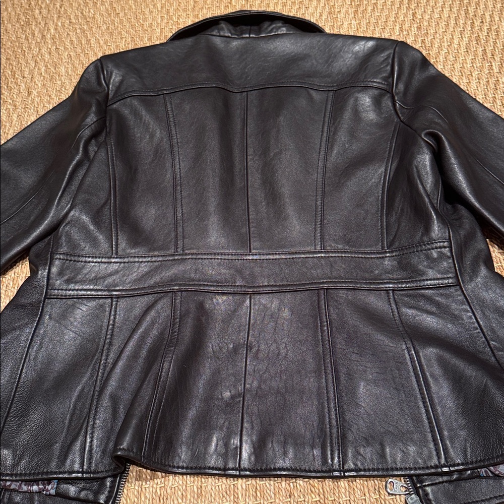 ANDREW MARC NEW YORK BLACK LAMB LEATHER JACKET SIZE M - Picture 9 of 14